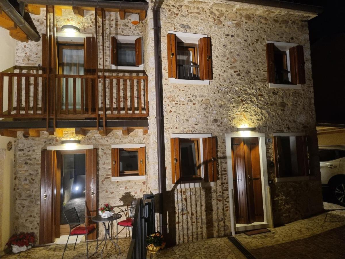 Giulietta E Romeo Villa Pove del Grappa Екстериор снимка