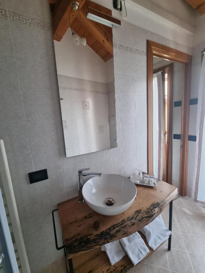 Giulietta E Romeo Villa Pove del Grappa Екстериор снимка